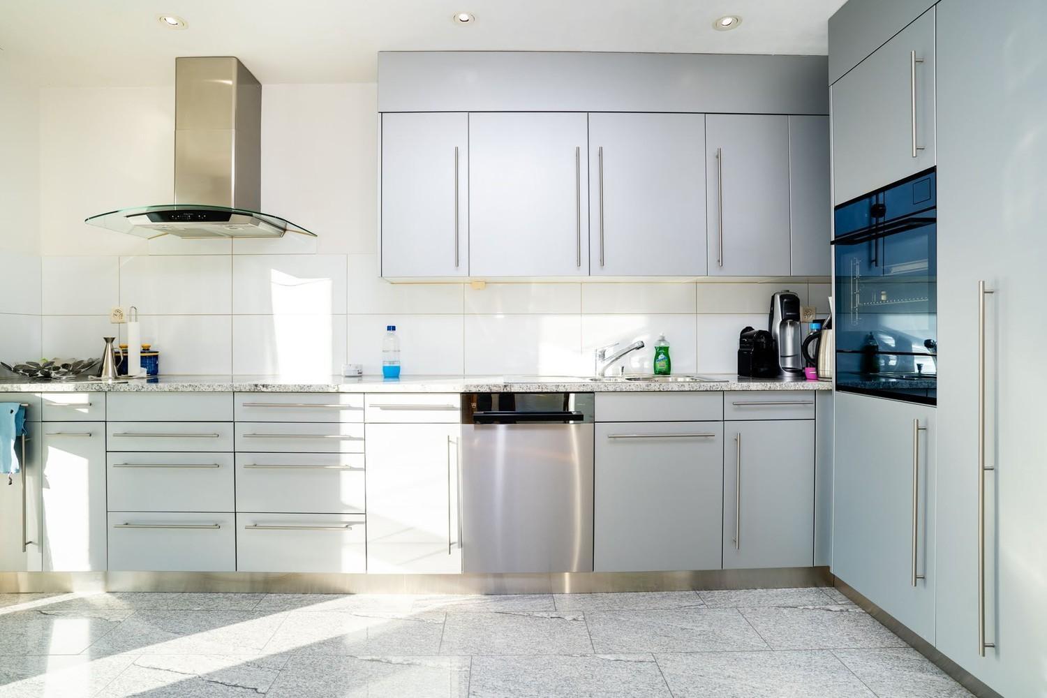 Vk - R - Zuerich Airport - Luxury - Home Stay - Raetschengaessli - Κλότεν Εξωτερικό φωτογραφία