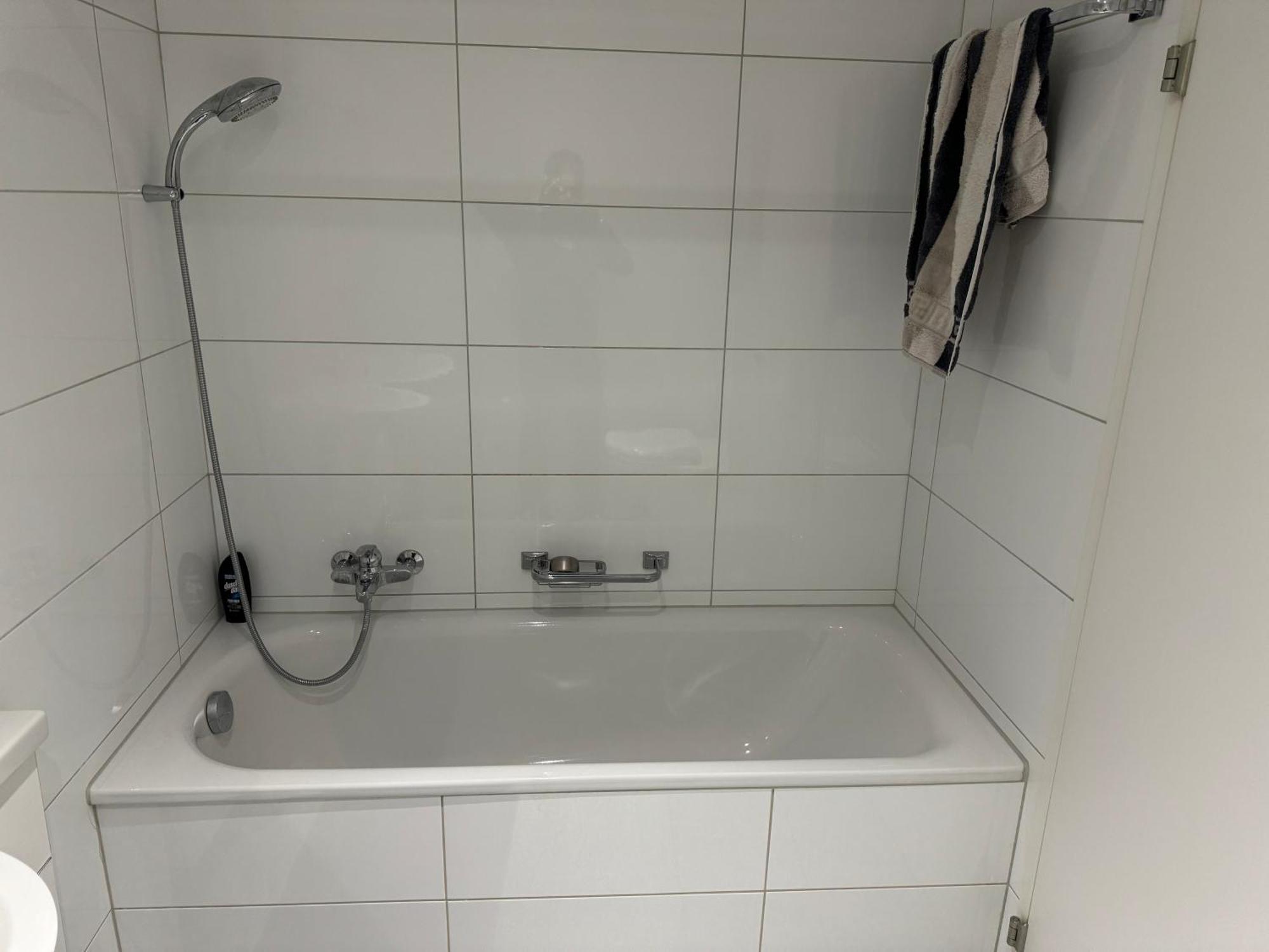 Vk - R - Zuerich Airport - Luxury - Home Stay - Raetschengaessli - Κλότεν Εξωτερικό φωτογραφία
